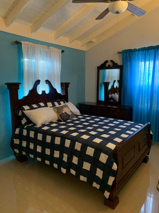 Paradise Villa Sleep 6 Private Pool Ocho Rios Exterior foto